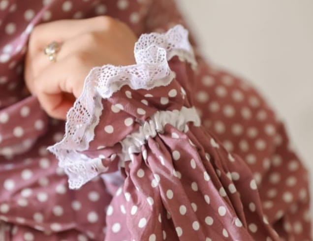 إسدال فيسكوز طري معالج - منقط بدانتيل راقي